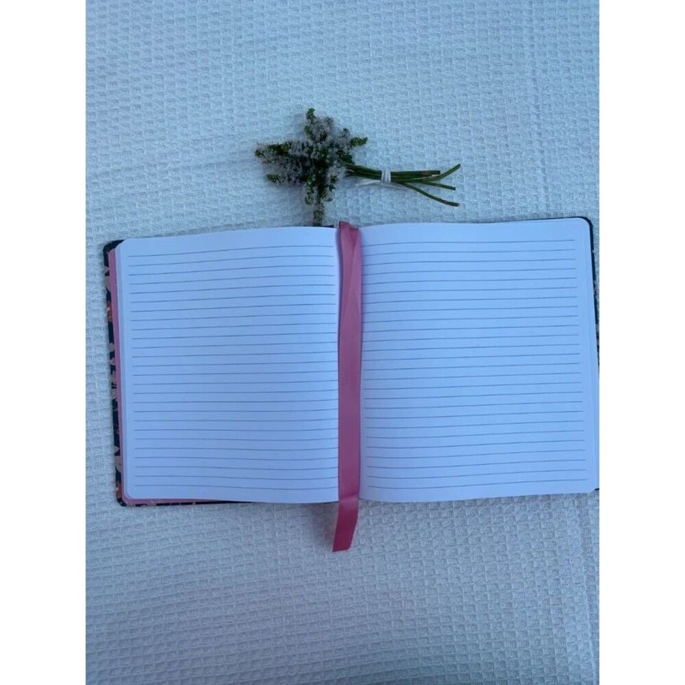 Notebook - Picture 3 of 4
